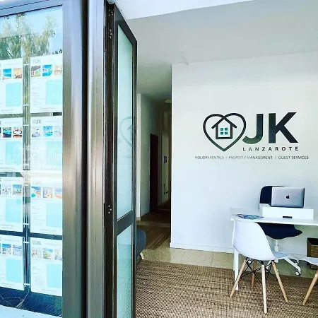 Apartment Casa Alpine - 2 Bedroom With Large Terrace