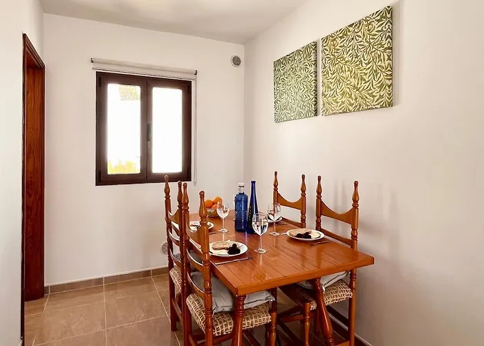 Casa Alpine - 2 Bedroom With Large Terrace *