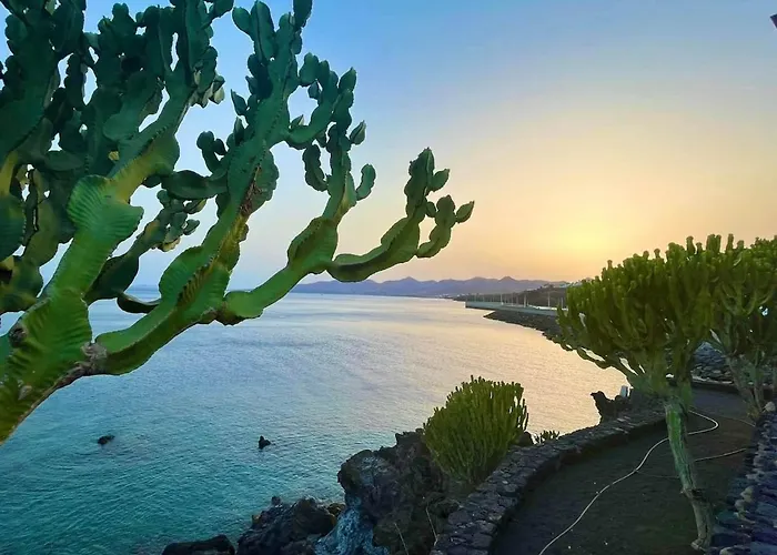 Appartement Casa Alpine - 2 Bedroom With Large Terrace *